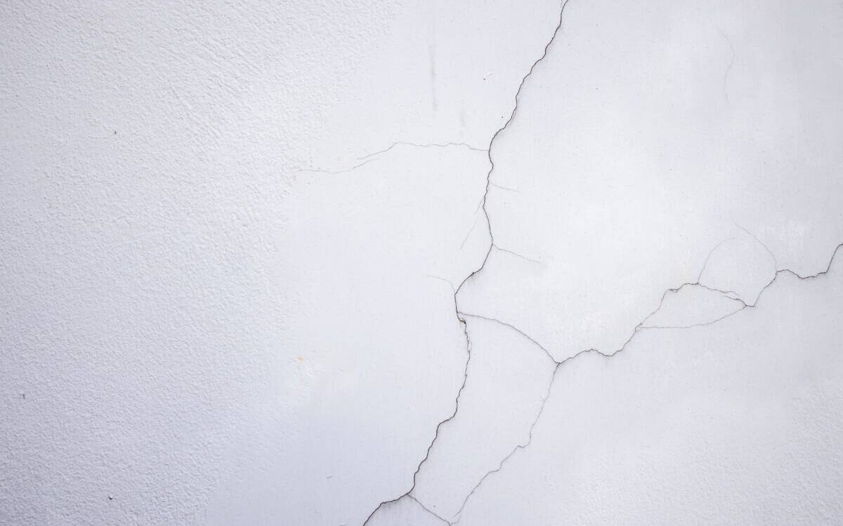 FACADE FISSURE 1200X750 | ALI CHGR Comment traiter les fissures dans les murs ? Sélestat